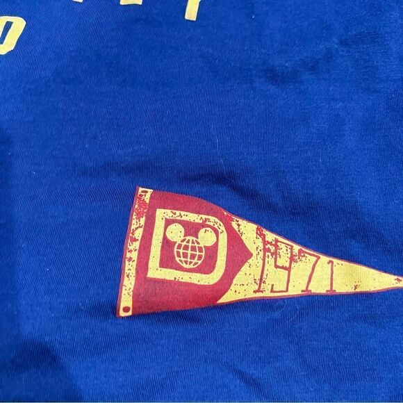 Walt Disney World Reversible Blue Yellow 1971 Mickey Graphic Tee Men’s Medium - Picture 4 of 6